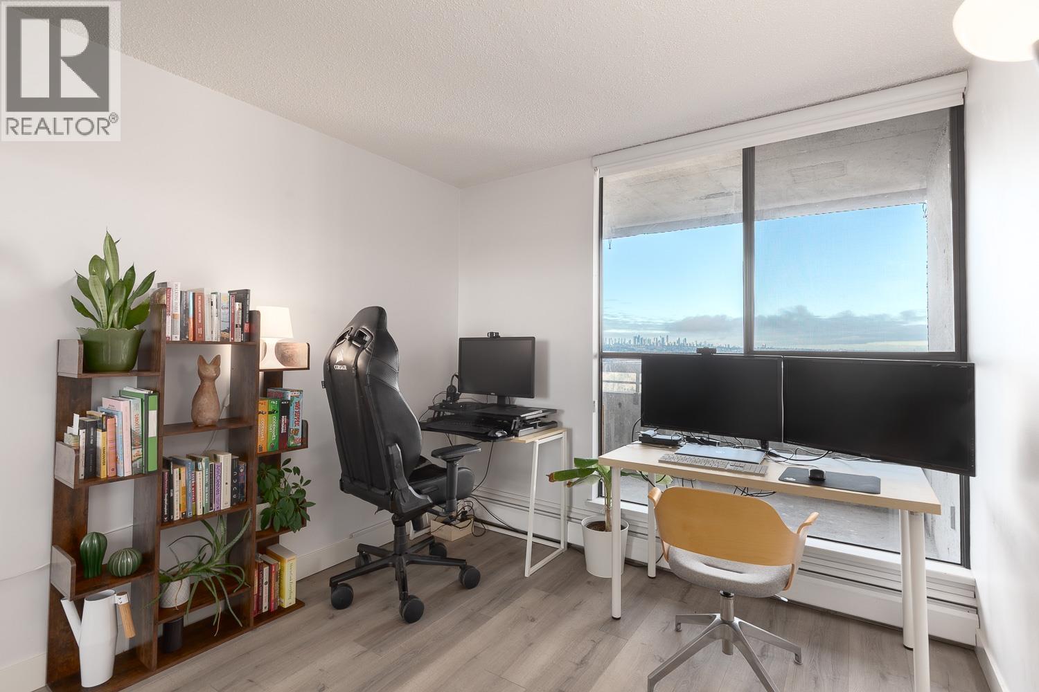 2101 3771 Bartlett Court, Burnaby, British Columbia  V3J 7G8 - Photo 22 - R3085589