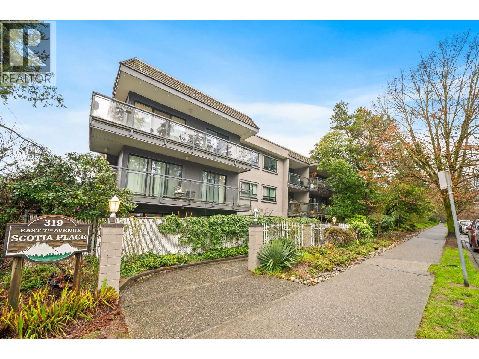304 319 E 7th Avenue, Vancouver, British Columbia  V5T 1M9 - Photo 1 - R3085590