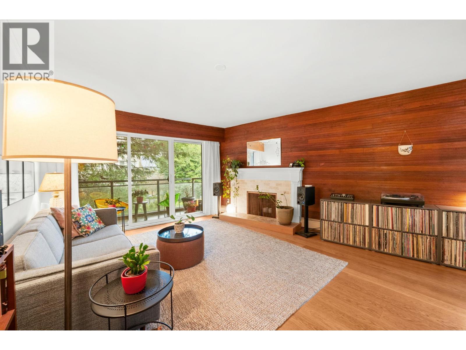 304 319 E 7th Avenue, Vancouver, British Columbia  V5T 1M9 - Photo 3 - R3085590