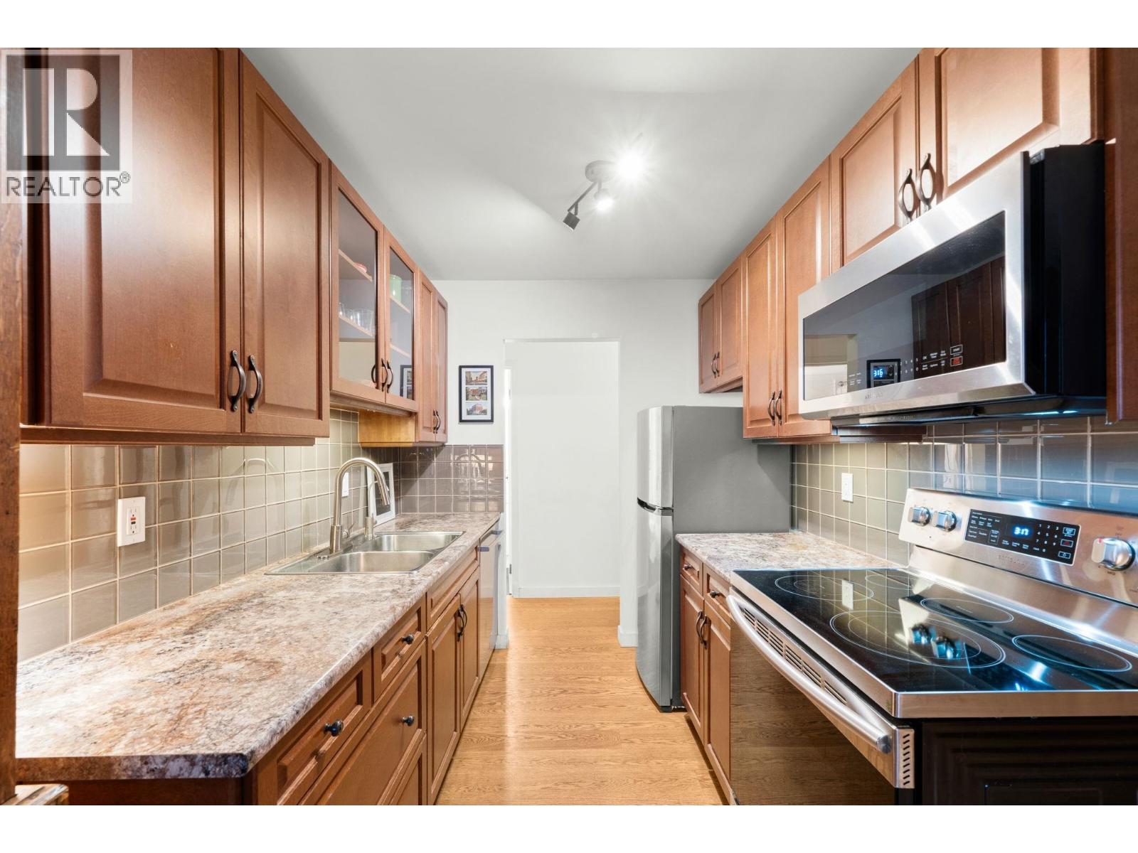 304 319 E 7th Avenue, Vancouver, British Columbia  V5T 1M9 - Photo 6 - R3085590