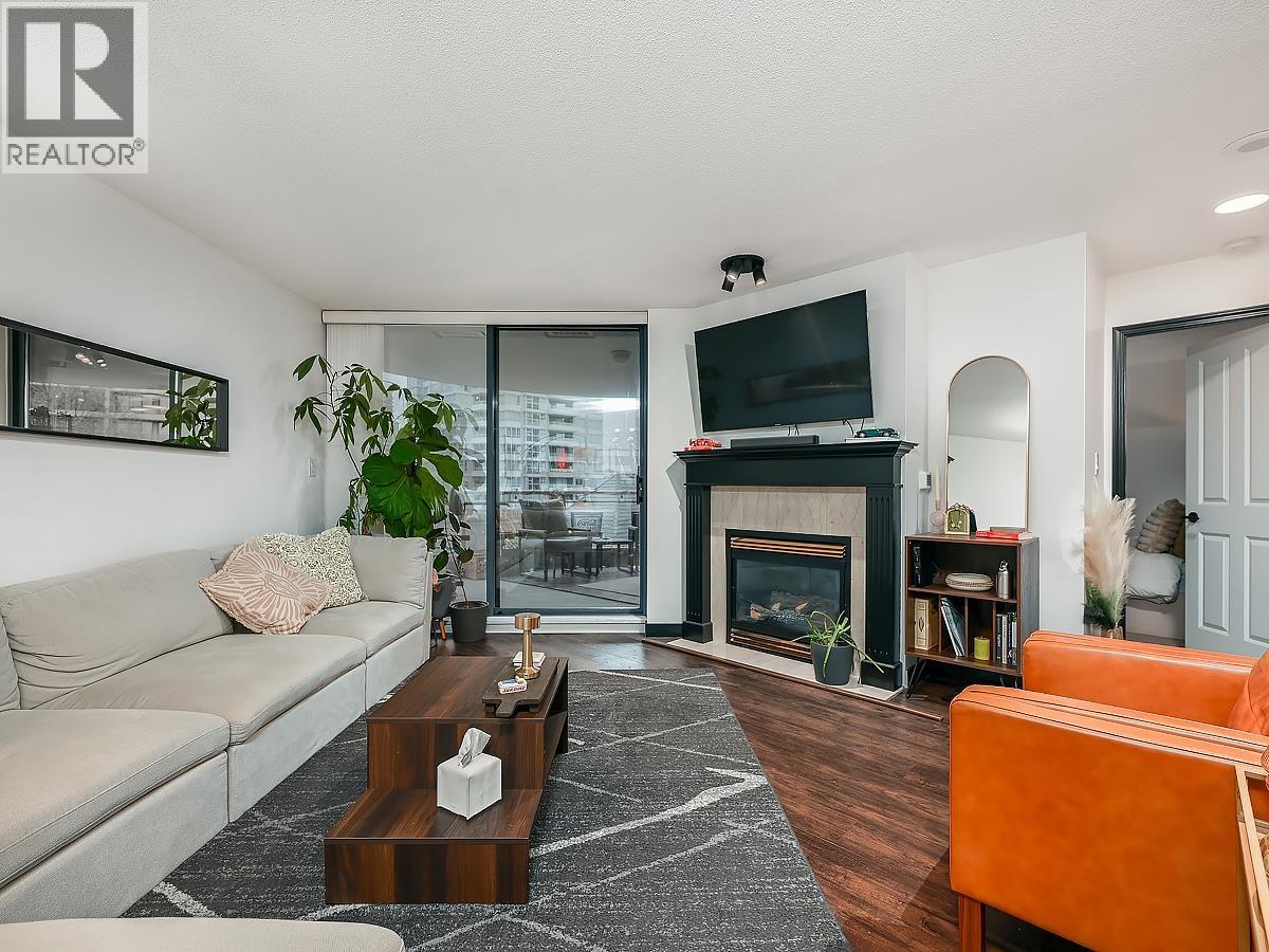 305 4425 Halifax Street, Burnaby, British Columbia  V5C 6P2 - Photo 4 - R3085605