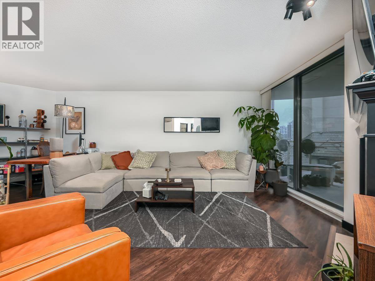 305 4425 Halifax Street, Burnaby, British Columbia  V5C 6P2 - Photo 5 - R3085605