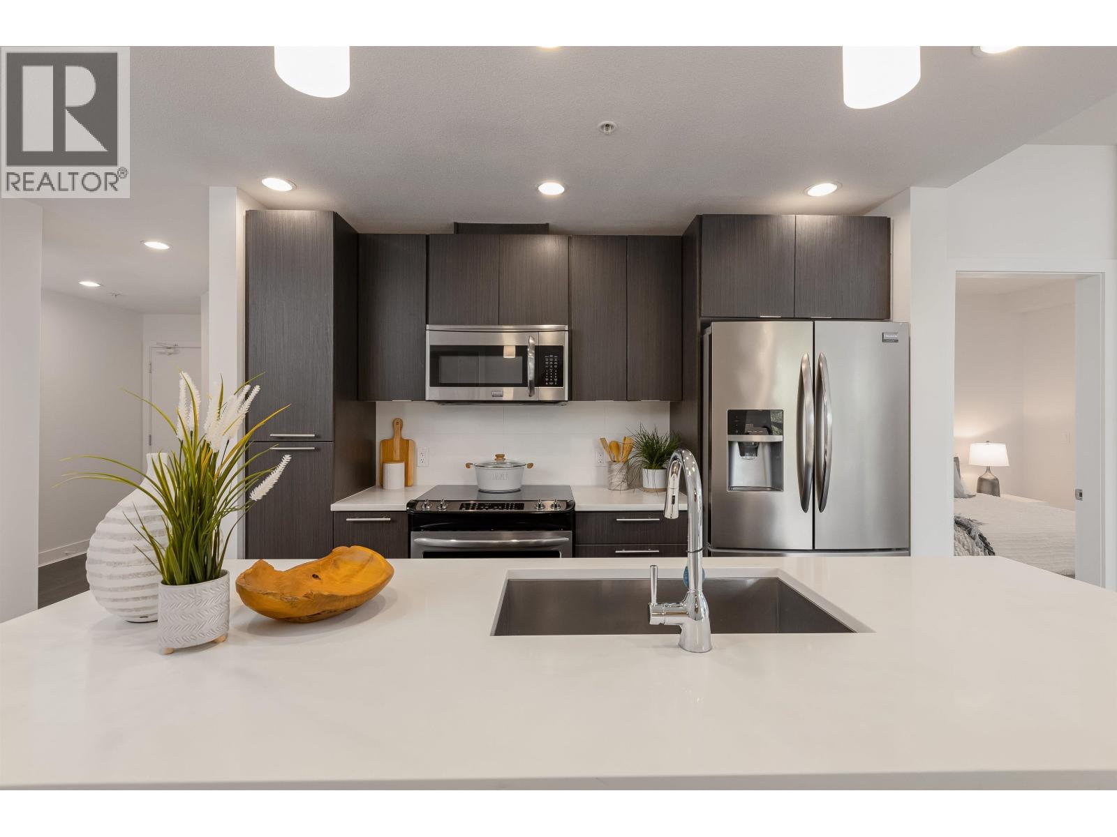 407 733 W 3rd Street, North Vancouver, British Columbia  V7M 0C8 - Photo 10 - R3085626