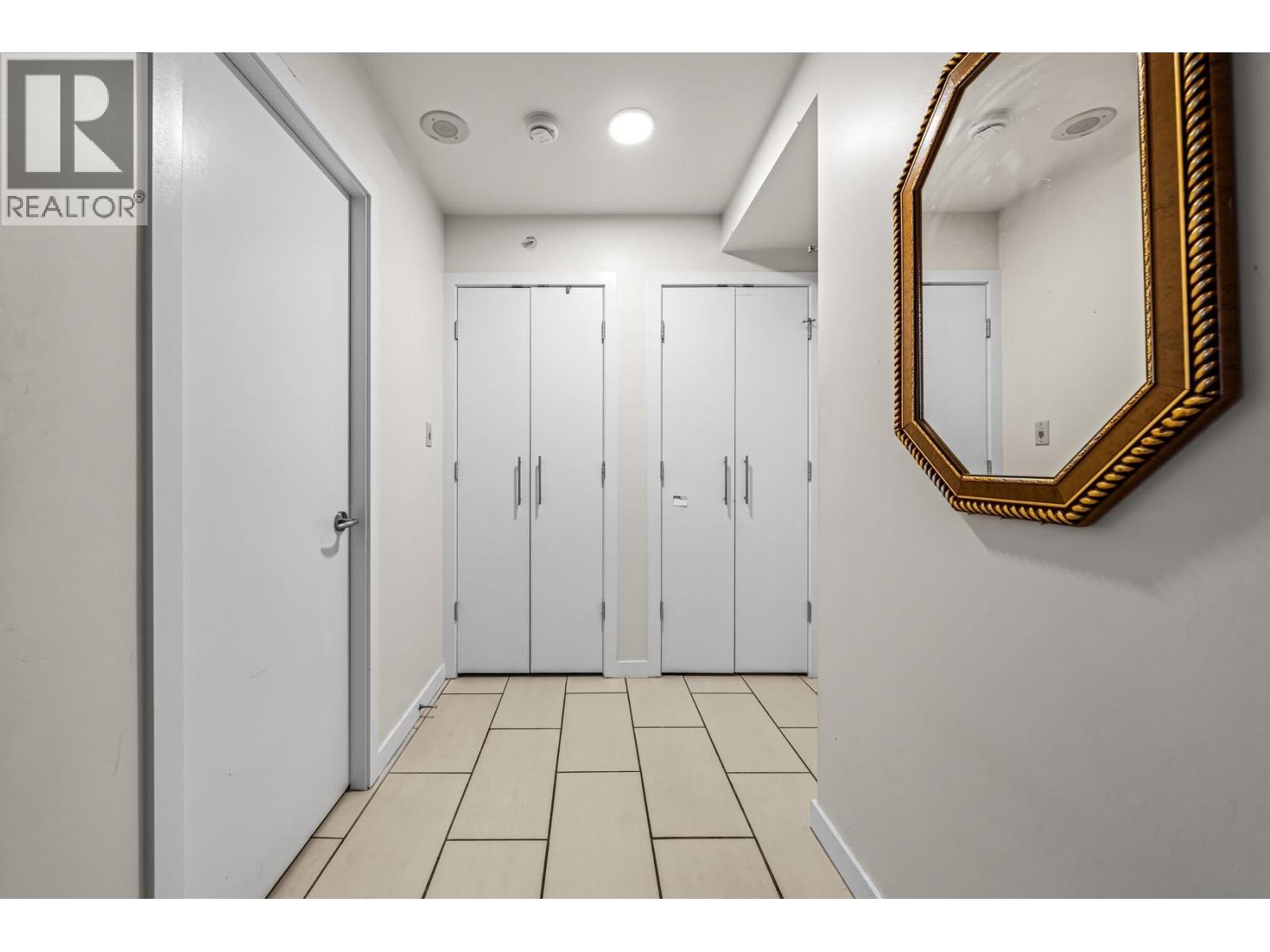 305 989 Beatty Street, Vancouver, British Columbia  V6Z 3C2 - Photo 14 - R3085357