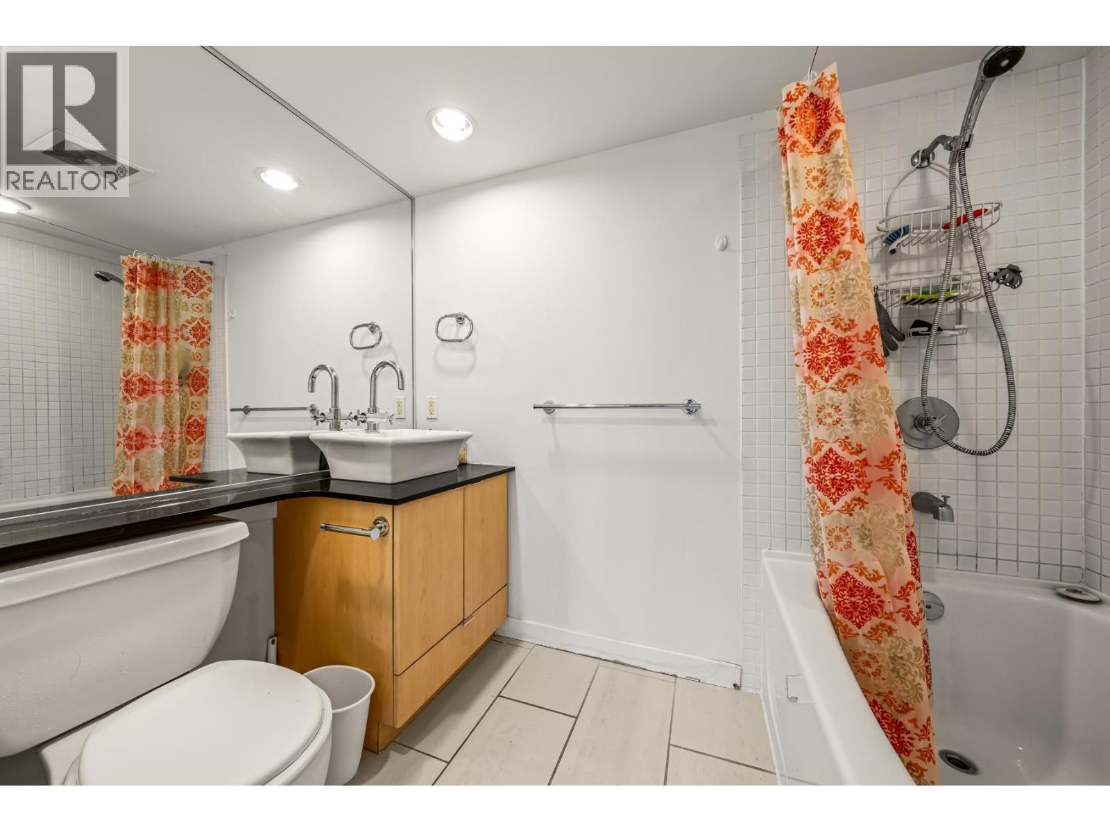 305 989 Beatty Street, Vancouver, British Columbia  V6Z 3C2 - Photo 13 - R3085357