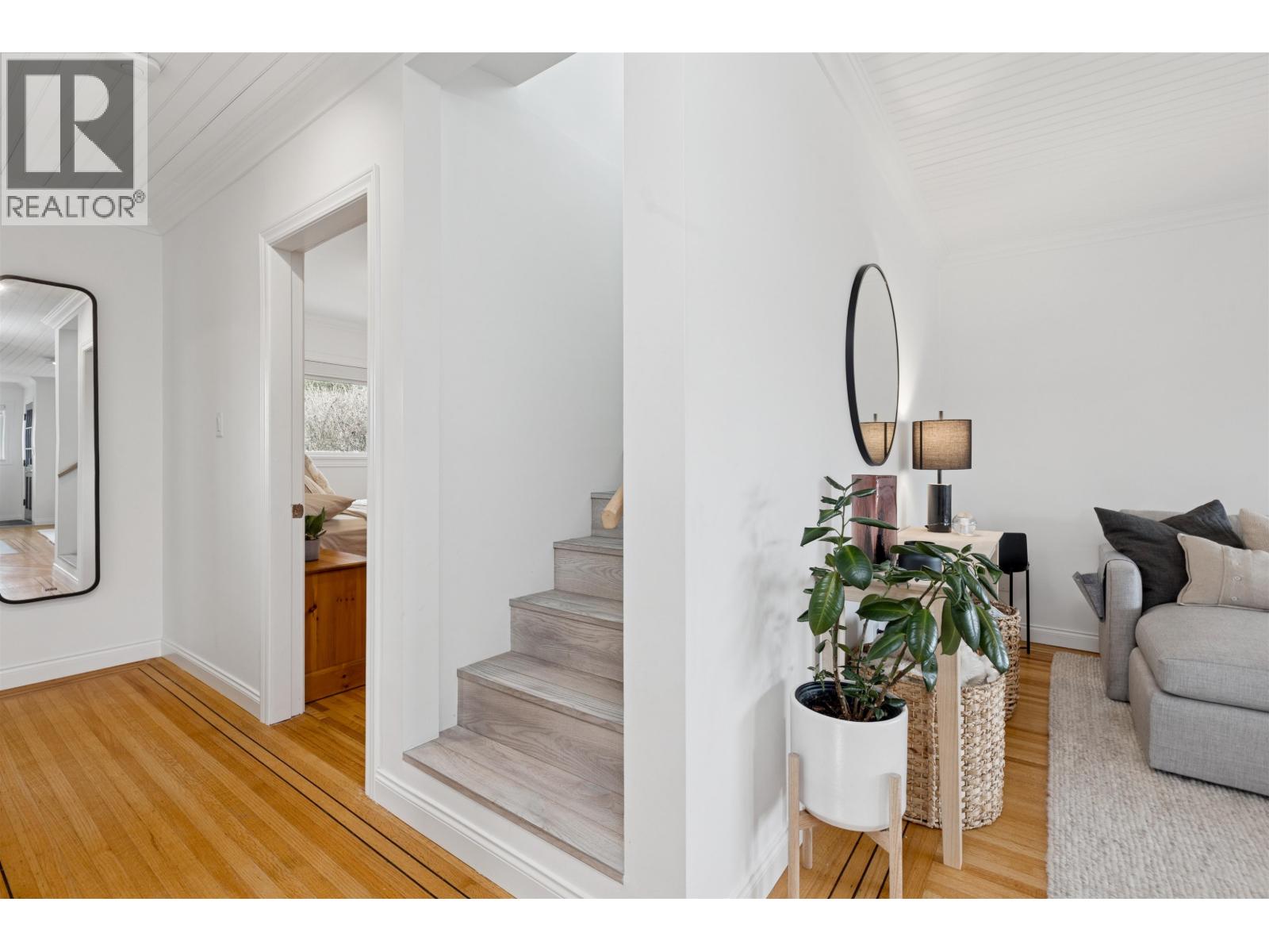 1425 William Avenue, North Vancouver, British Columbia  V7L 4G1 - Photo 11 - R3085614