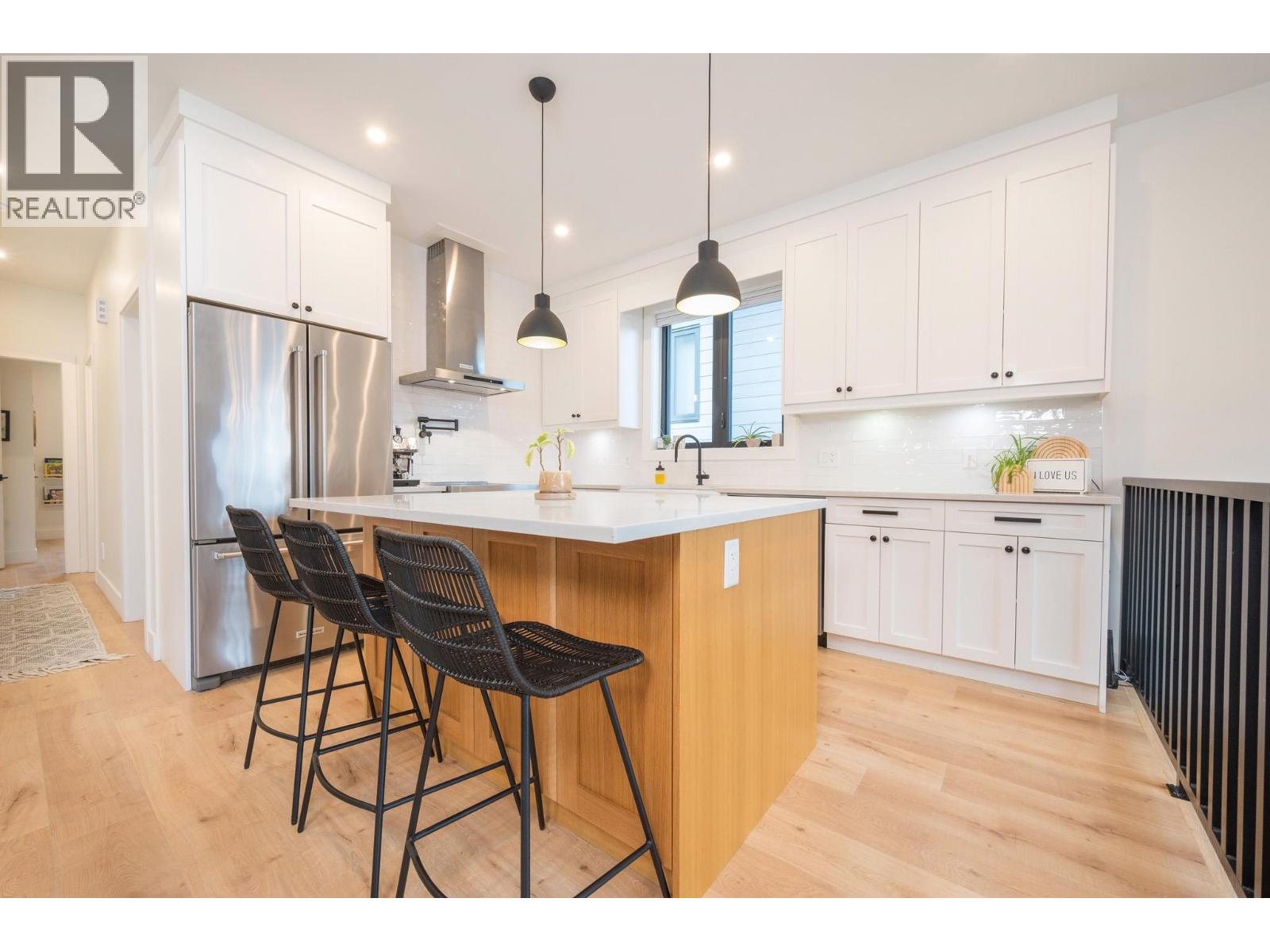 2026 Tiyata Boulevard, Pemberton, British Columbia  V0N 0A7 - Photo 10 - R3085620