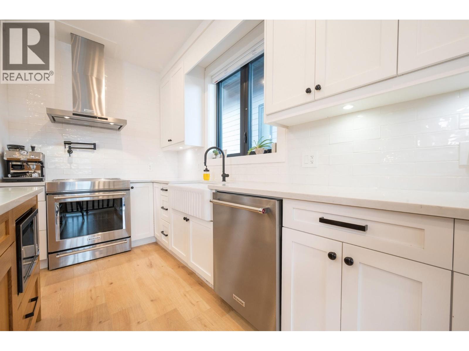 2026 Tiyata Boulevard, Pemberton, British Columbia  V0N 0A7 - Photo 11 - R3085620