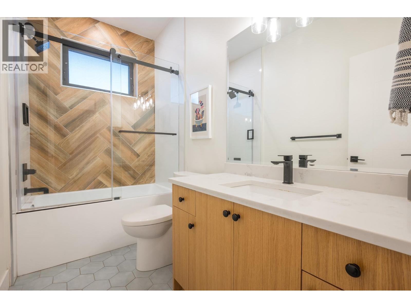 2026 Tiyata Boulevard, Pemberton, British Columbia  V0N 0A7 - Photo 14 - R3085620