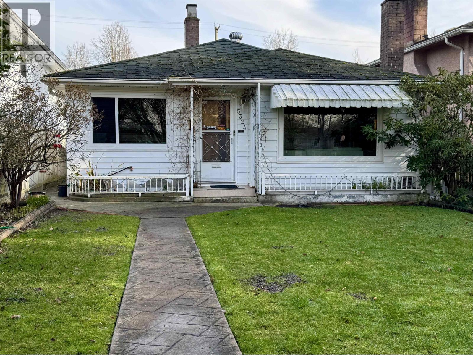 5324 Rhodes Street, Vancouver, British Columbia  V5R 3N8 - Photo 1 - R3085629