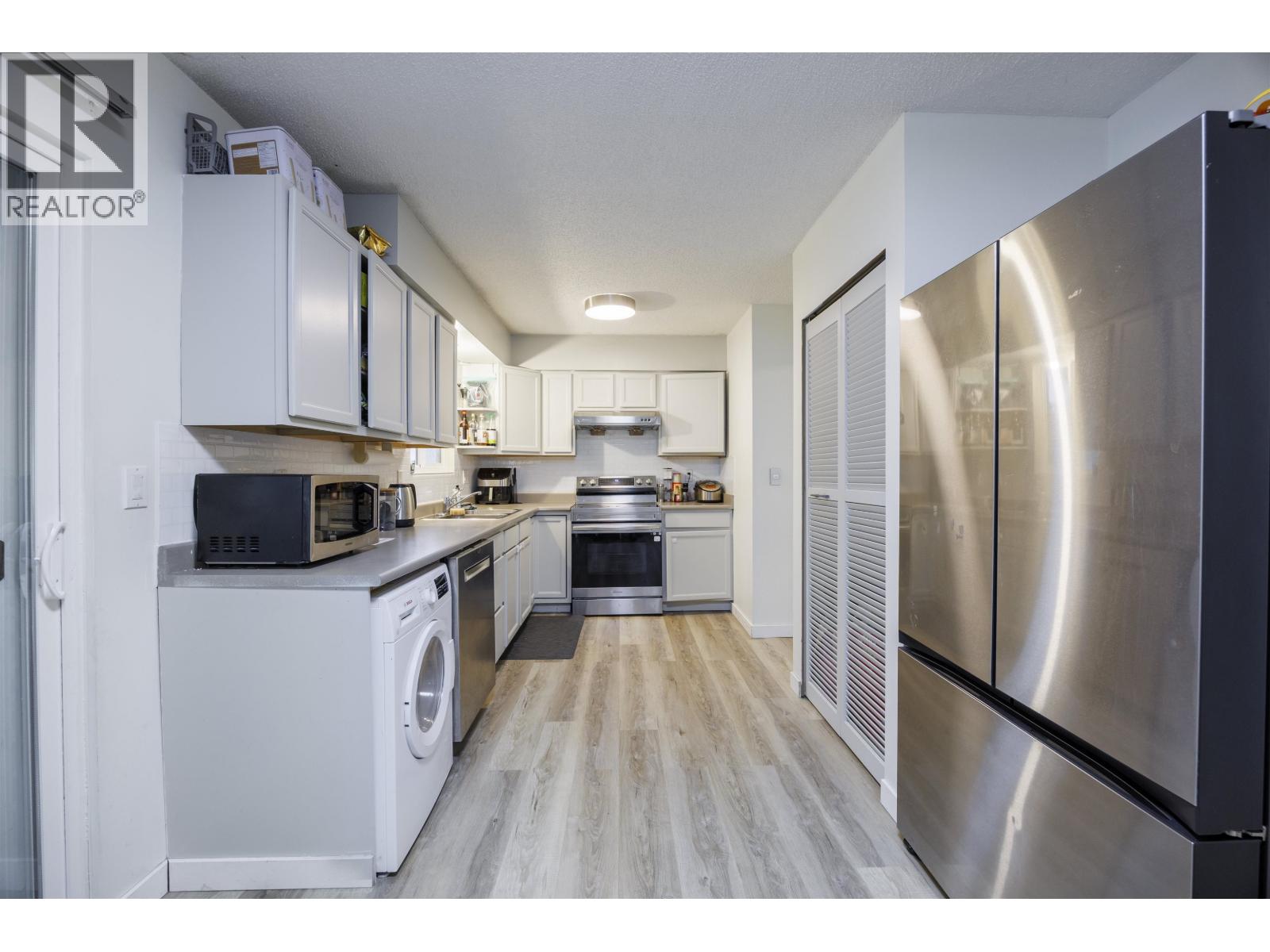 3213 Salt Spring Avenue, Coquitlam, British Columbia  V3E 1E6 - Photo 4 - R3085654