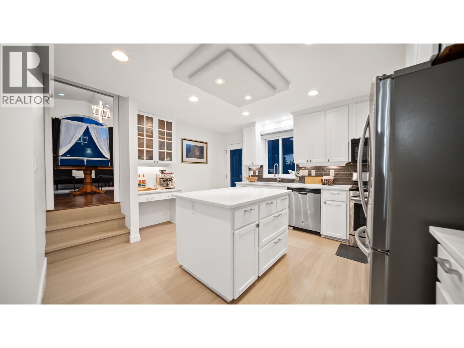 21124 Glenwood Avenue, Maple Ridge, British Columbia  V2X 8K5 - Photo 13 - R3085661