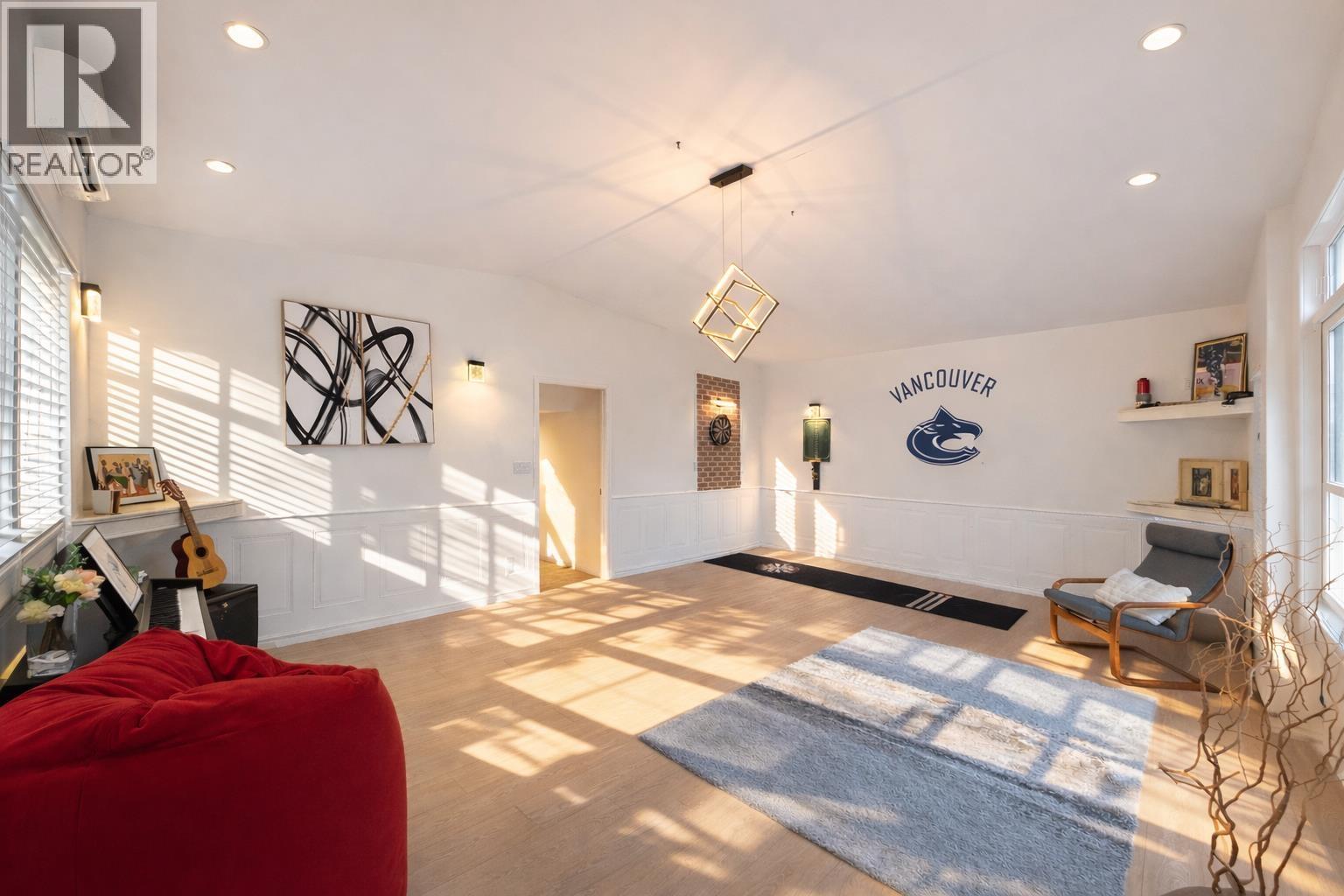 21124 Glenwood Avenue, Maple Ridge, British Columbia  V2X 8K5 - Photo 16 - R3085661