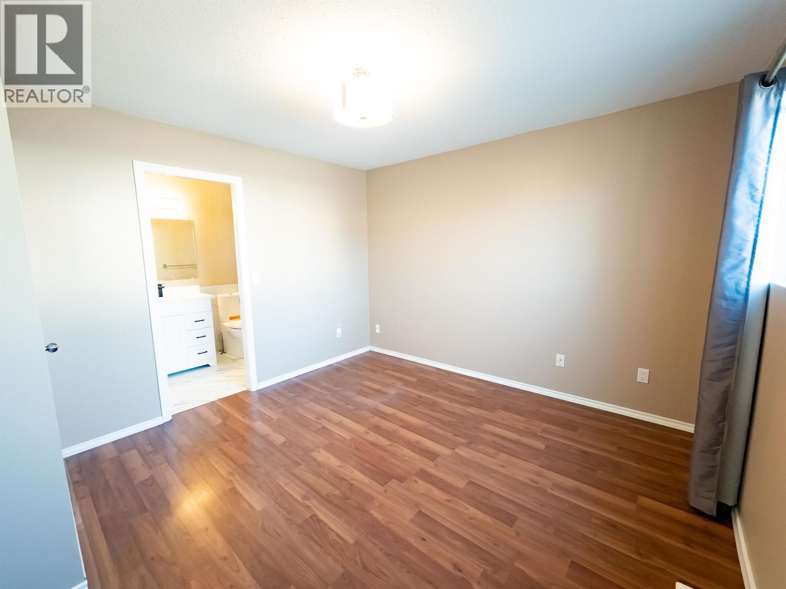 1951 Coquitlam Avenue, Port Coquitlam, British Columbia  V3B 1J2 - Photo 3 - R3085637