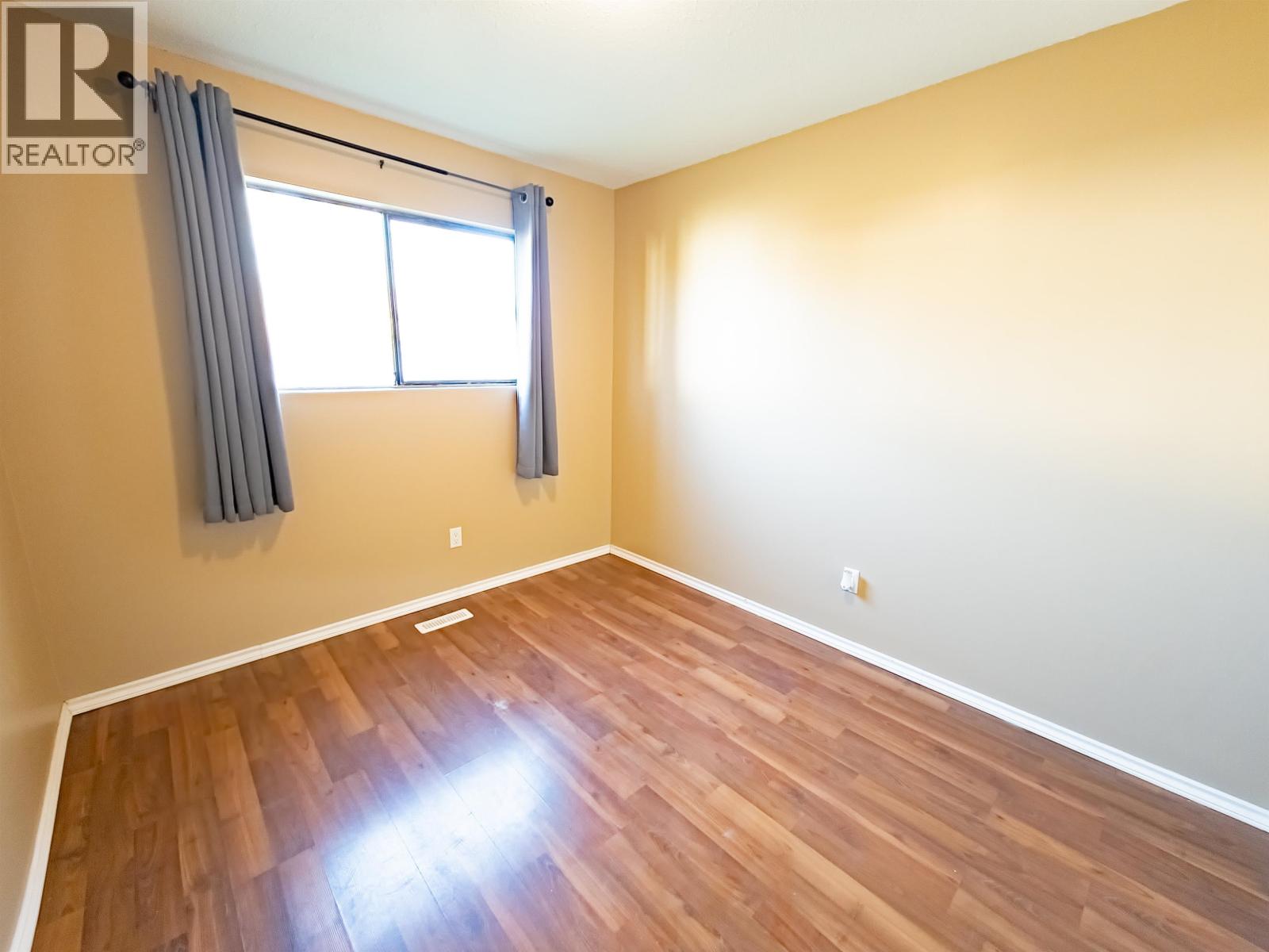 1951 Coquitlam Avenue, Port Coquitlam, British Columbia  V3B 1J2 - Photo 8 - R3085637