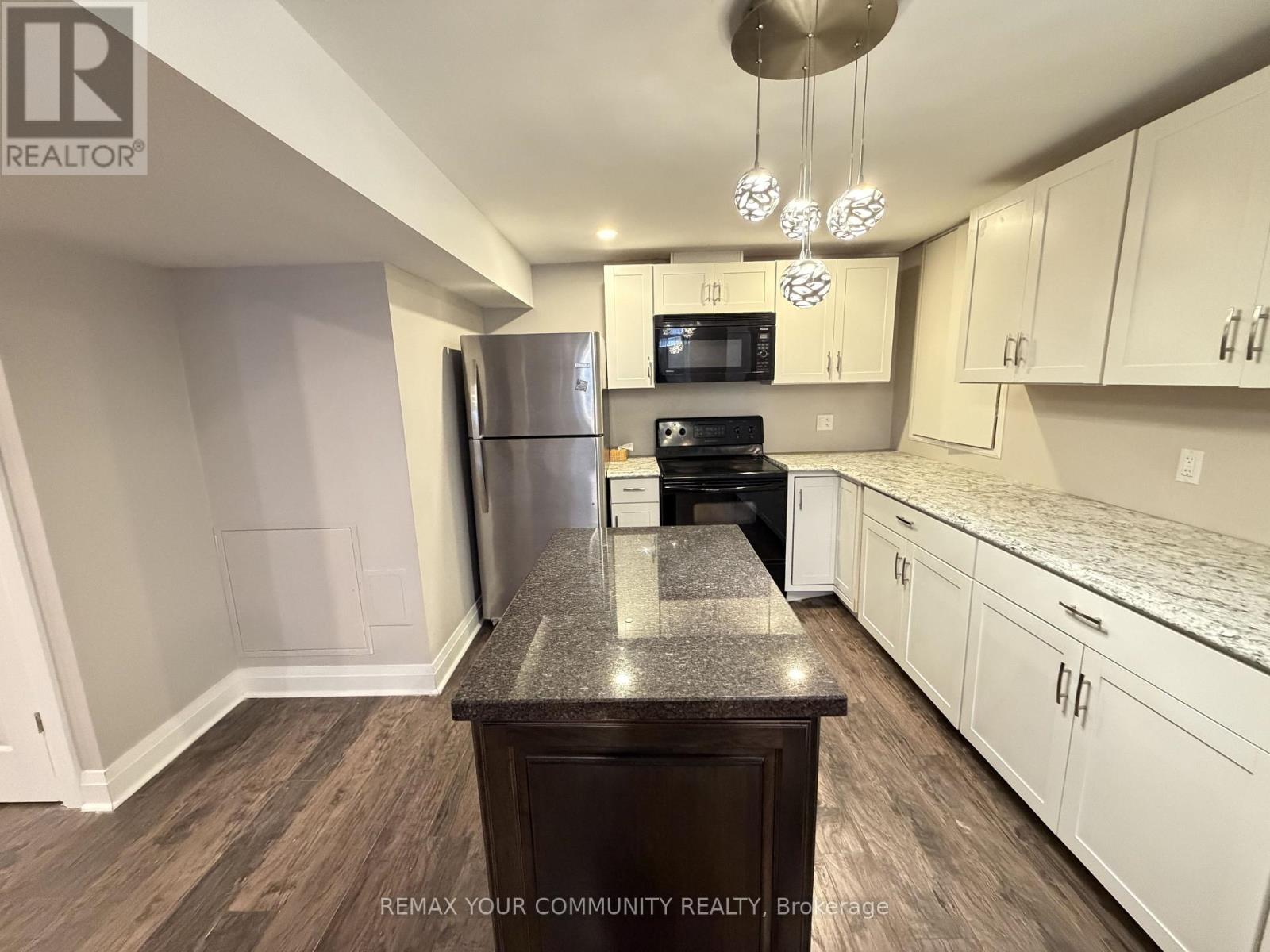 Bsmt - 80 Savage Road, Newmarket, Ontario  L3X 1R1 - Photo 3 - N12750838