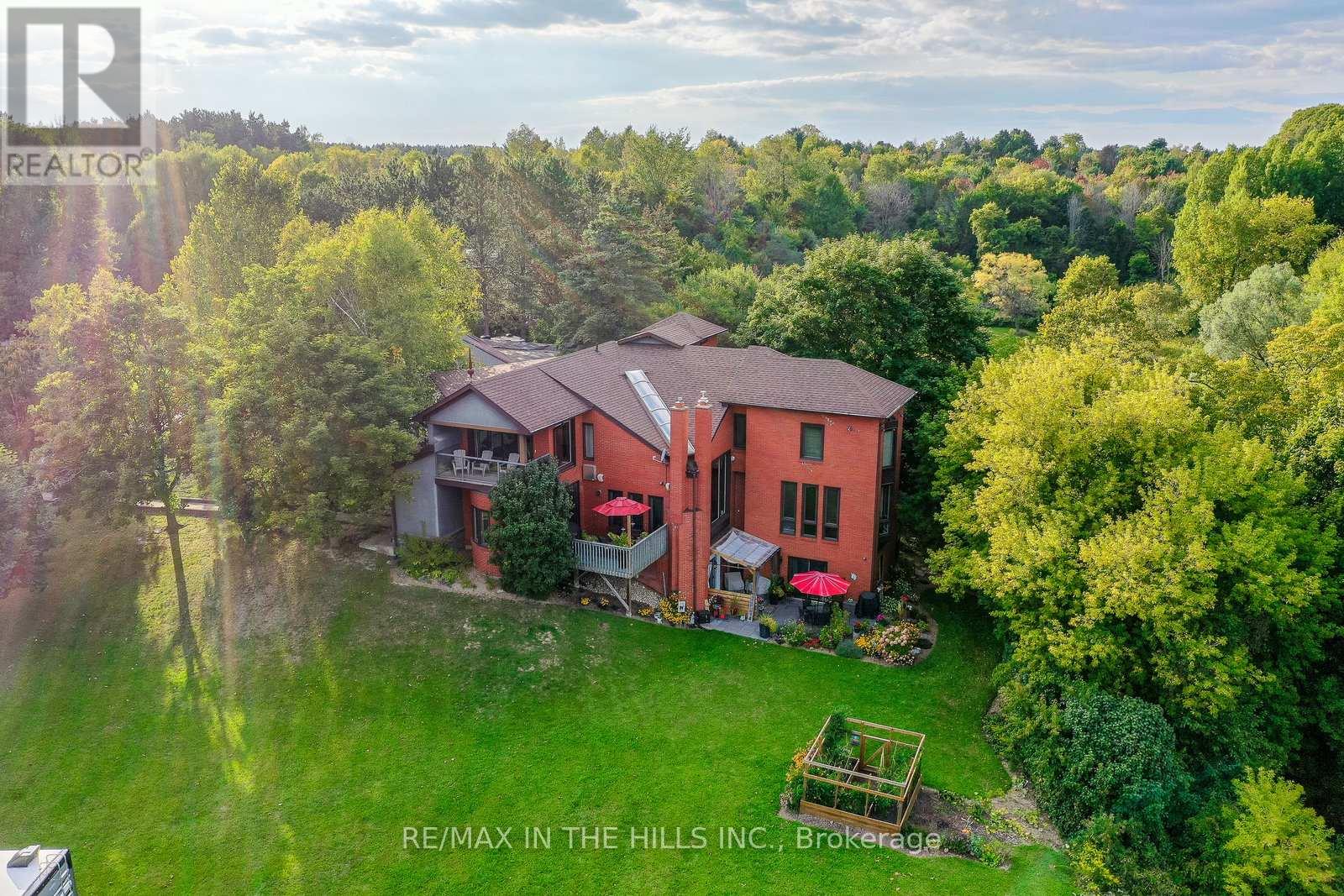 21 BARTLEY DRIVE, Caledon, Ontario