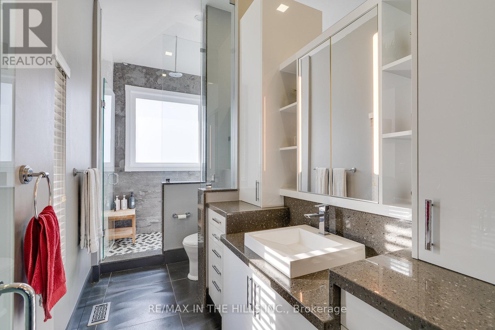 21 Bartley Drive, Caledon, Ontario  L7E 0N1 - Photo 23 - W12409056