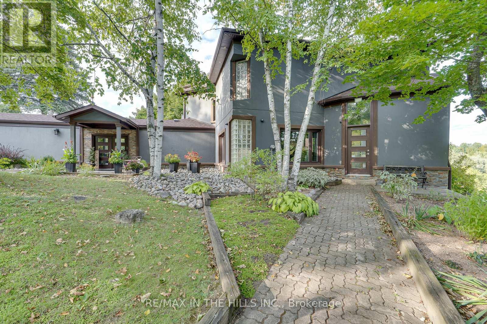 21 Bartley Drive, Caledon, Ontario  L7E 0N1 - Photo 3 - W12409056