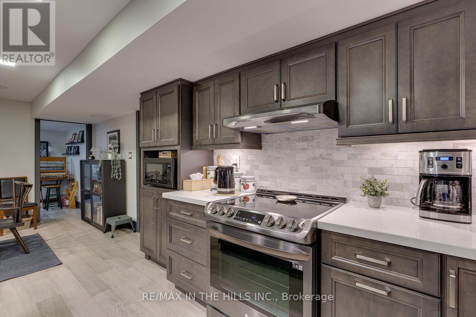 21 Bartley Drive, Caledon, Ontario  L7E 0N1 - Photo 34 - W12409056