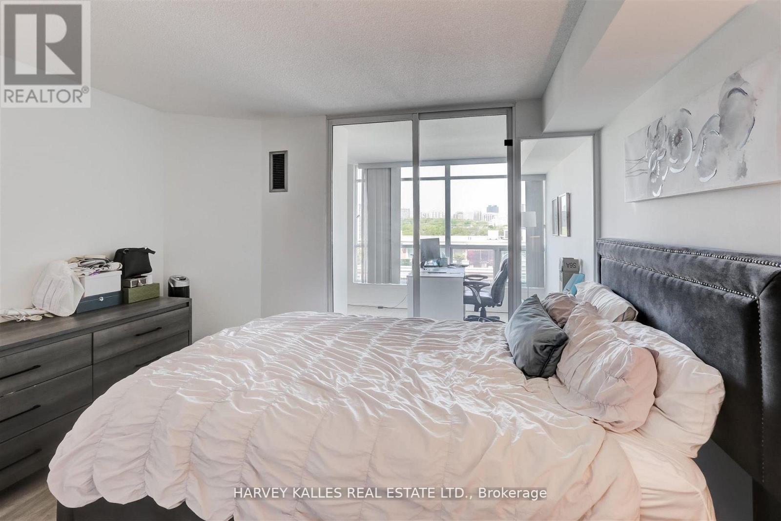 1018 - 942 Yonge Street, Toronto, Ontario  M4W 3S8 - Photo 25 - C12751068