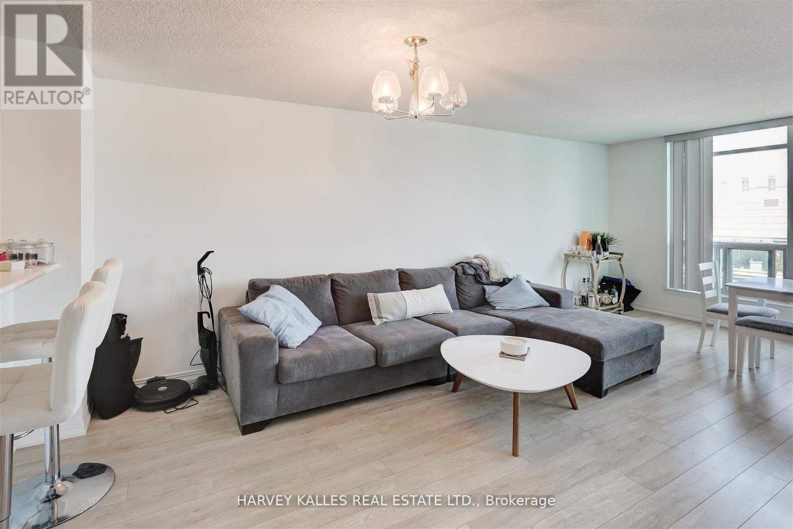 1018 - 942 Yonge Street, Toronto, Ontario  M4W 3S8 - Photo 8 - C12751068