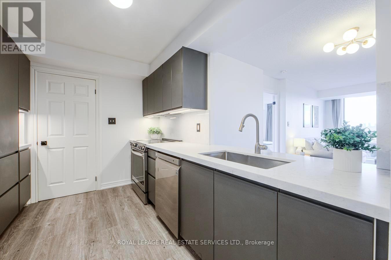 901 - 1700 Eglinton Avenue E, Toronto, Ontario  M4A 2X4 - Photo 10 - C12751070