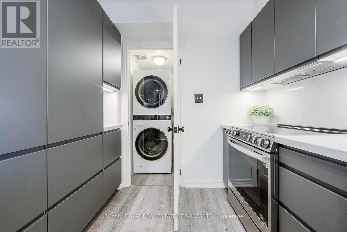 901 - 1700 Eglinton Avenue E, Toronto, Ontario  M4A 2X4 - Photo 8 - C12751070