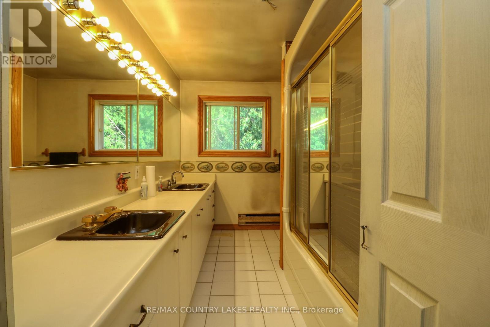 31254 Lake Ridge Road, Georgina, Ontario  L0E 1N0 - Photo 18 - N12751060