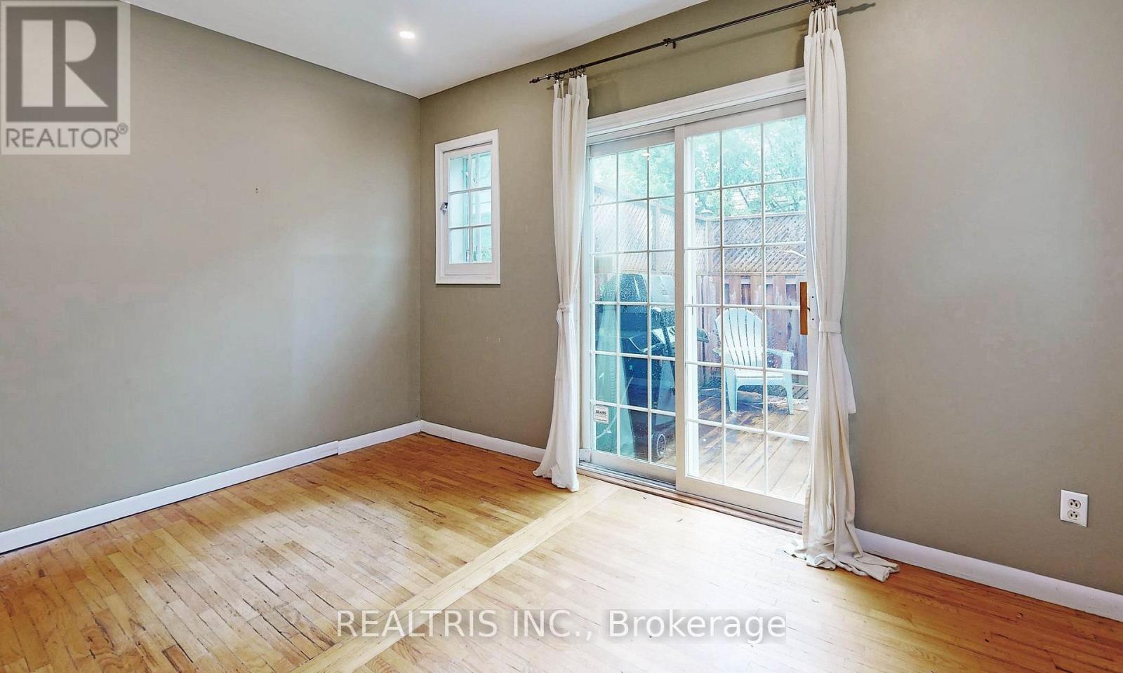 149 Worsley Street, Barrie, Ontario  L4M 1M3 - Photo 29 - S12751106