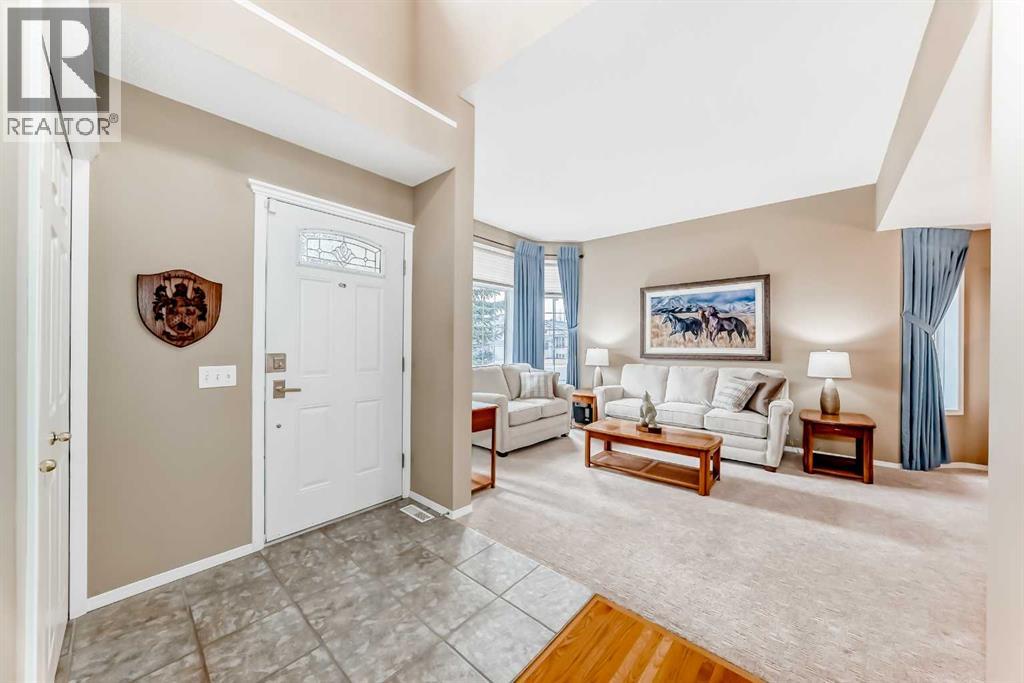 6 Mt Yamnuska Court Se, Calgary, Alberta  T2Z 2T8 - Photo 3 - A2268320