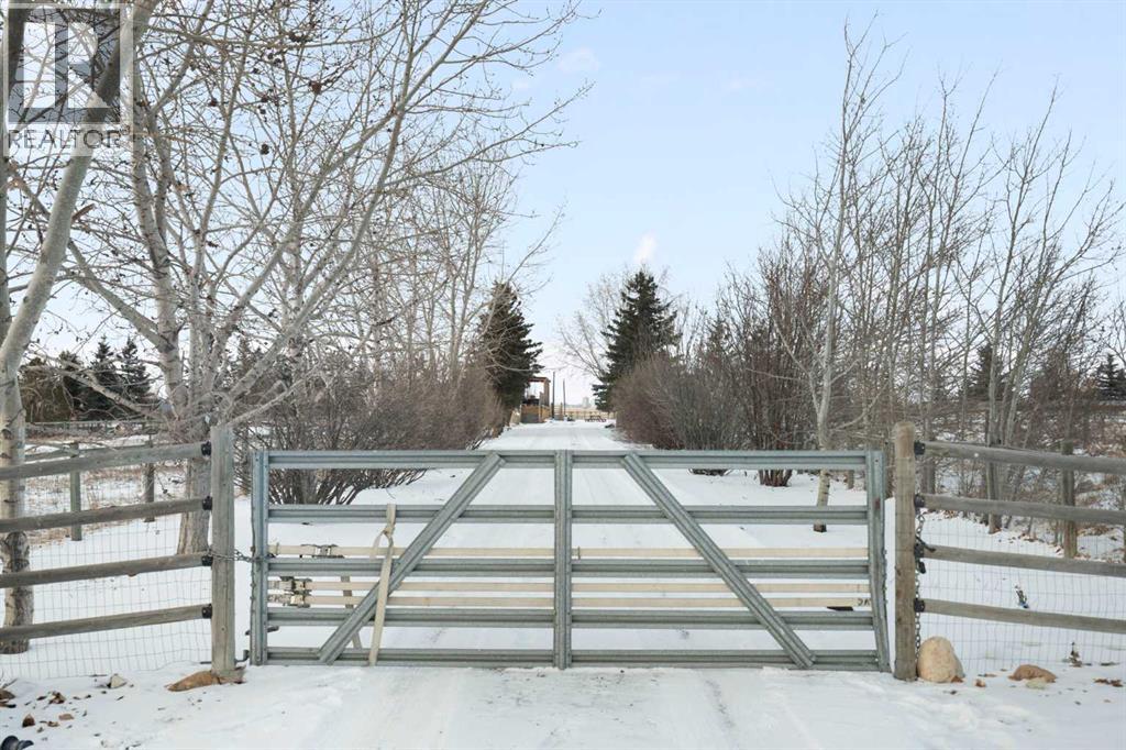 284226 Township Road 254, Rural Rocky View County, Alberta  T1Z 0K9 - Photo 4 - A2280696