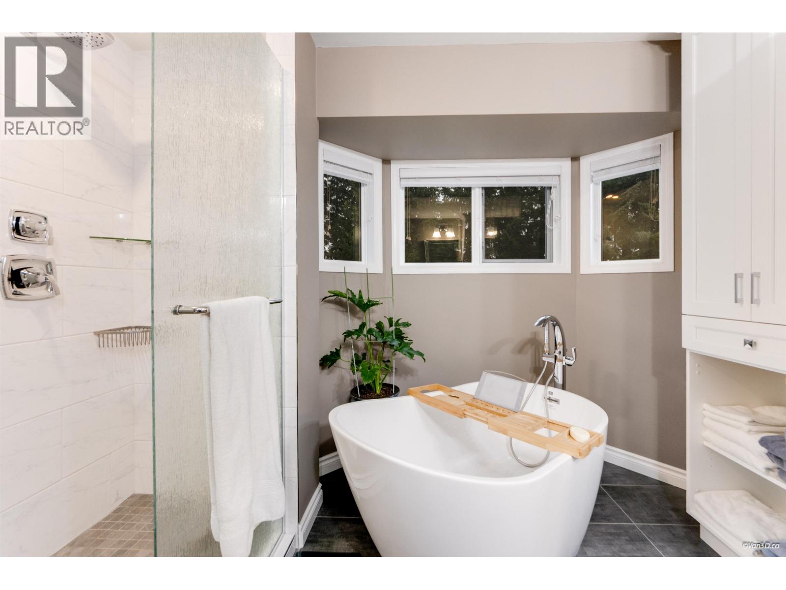 1415 Garibaldi Place, Coquitlam, British Columbia  V3E 2S6 - Photo 19 - R3085232