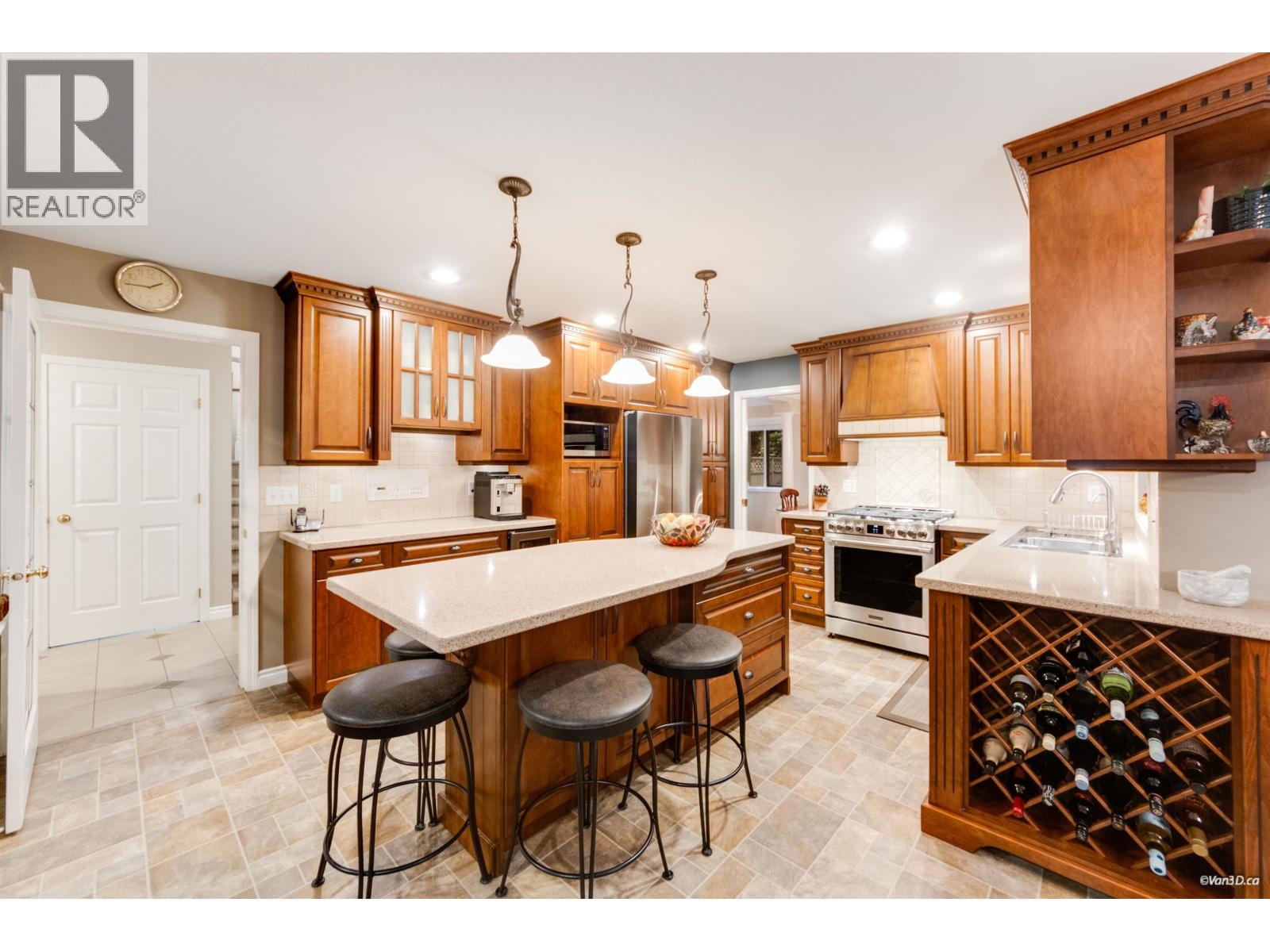 1415 Garibaldi Place, Coquitlam, British Columbia  V3E 2S6 - Photo 9 - R3085232