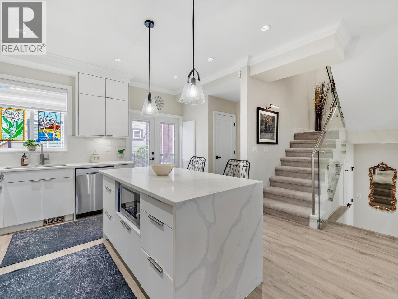 2 608 Ewen Avenue, New Westminster, British Columbia  V3M 0M8 - Photo 6 - R3085458