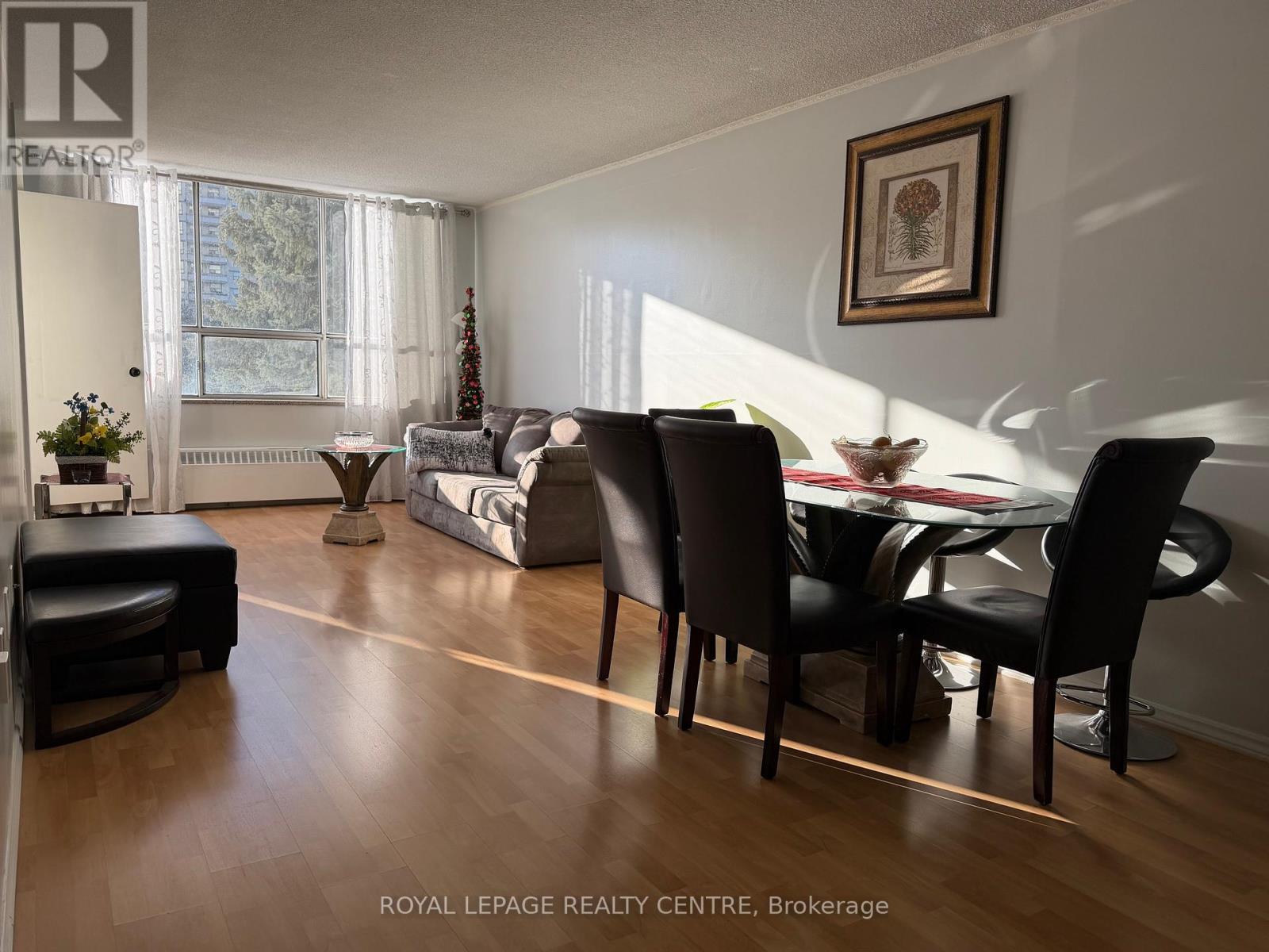 209 - 340 DIXON ROAD, Toronto, Ontario