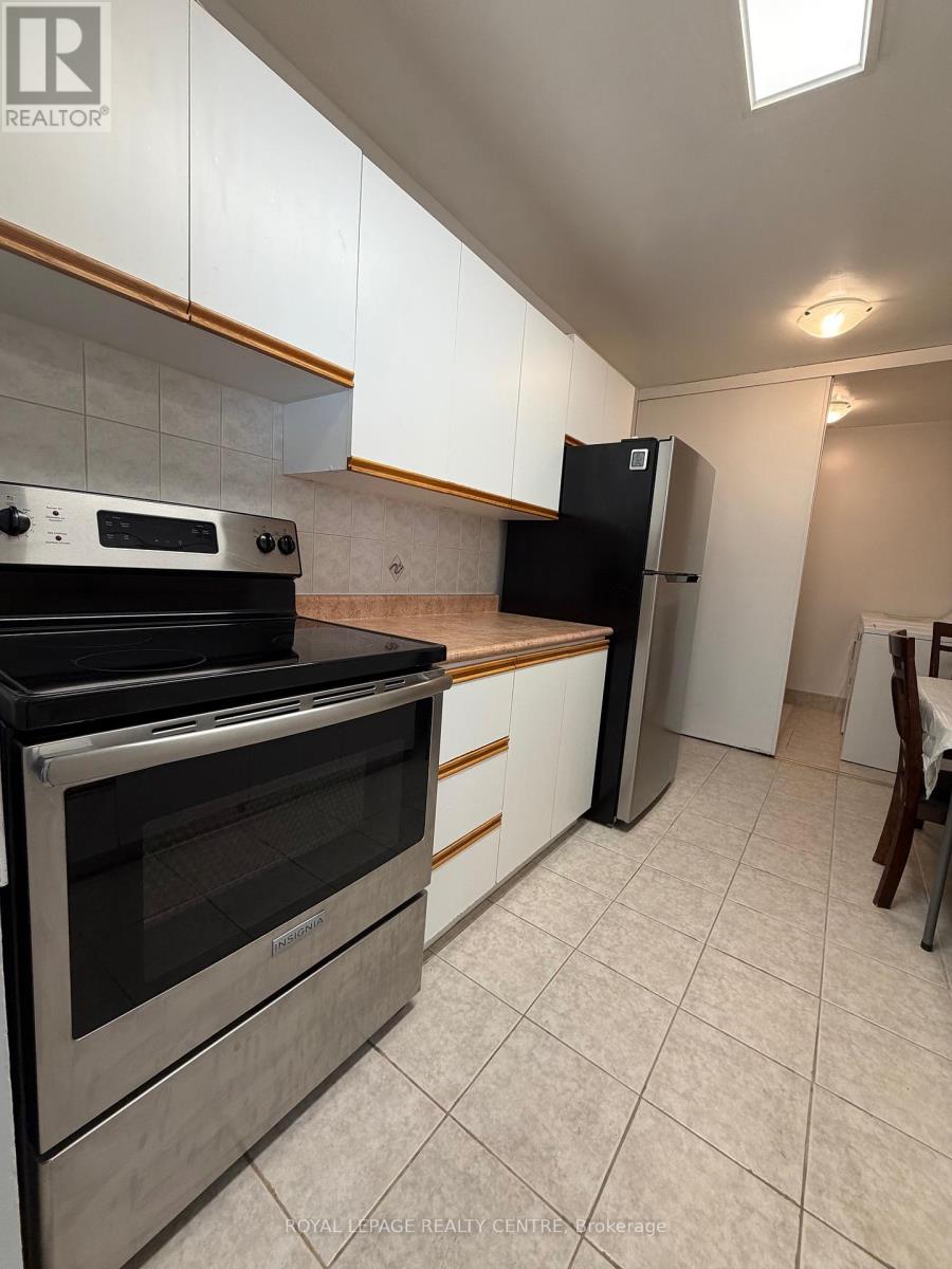 209 - 340 Dixon Road, Toronto, Ontario  M9R 1T1 - Photo 7 - W12751064