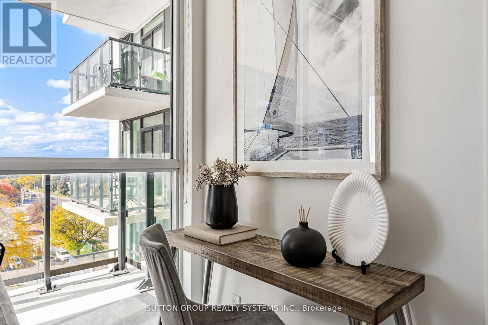 611 - 1461 Lawrence Avenue W, Toronto, Ontario M6L 0A6 - Photo 9 - W12751066