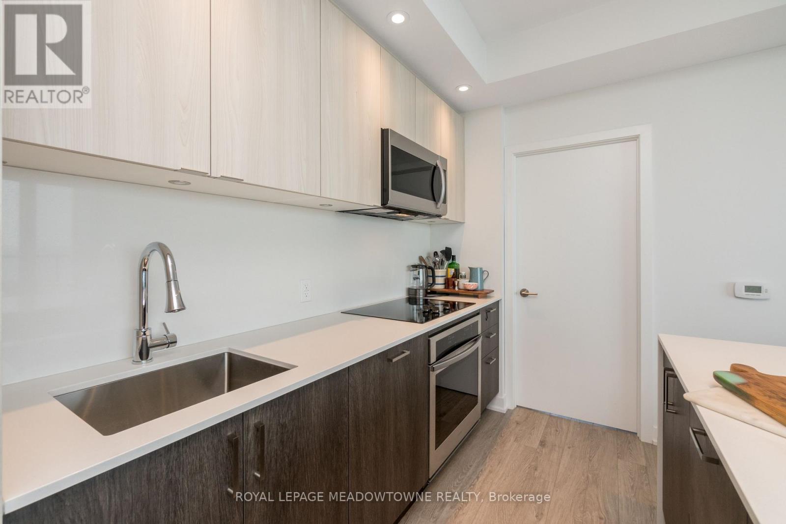 2307 - 1926 Lake Shore Boulevard W, Toronto, Ontario  M6S 1A1 - Photo 5 - W12751118