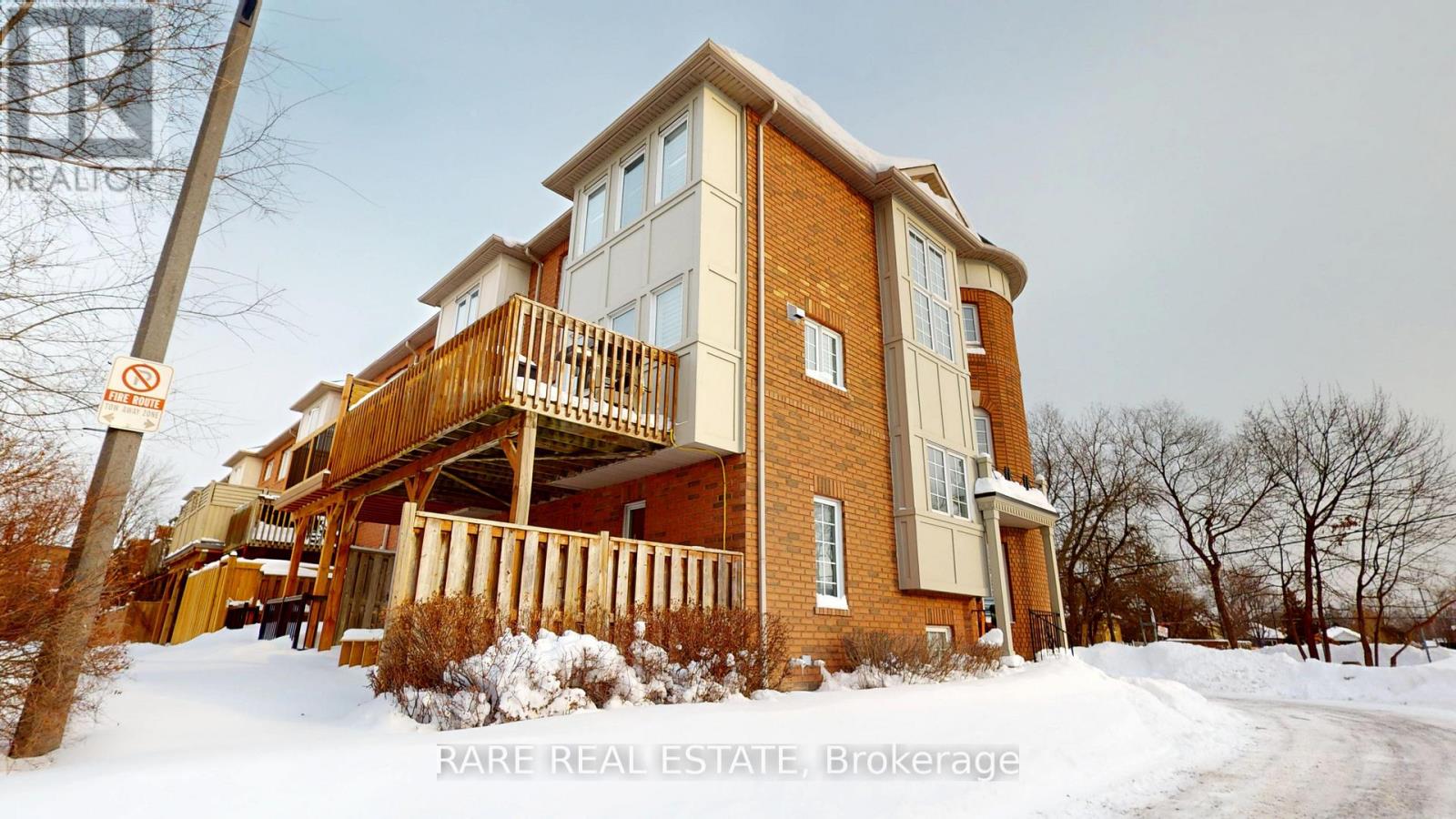 8 - 619 Evans Avenue, Toronto, Ontario  M8W 2W4 - Photo 2 - W12751126