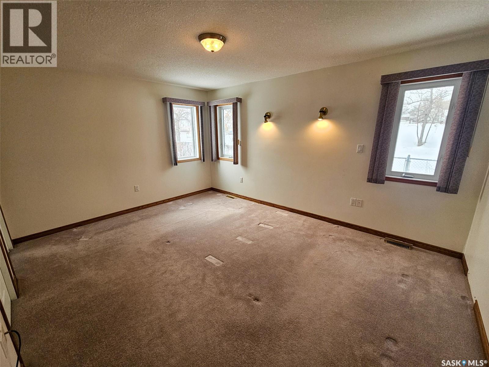 248 Banner Street, Pennant, Saskatchewan  S0N 1X0 - Photo 11 - SK027823