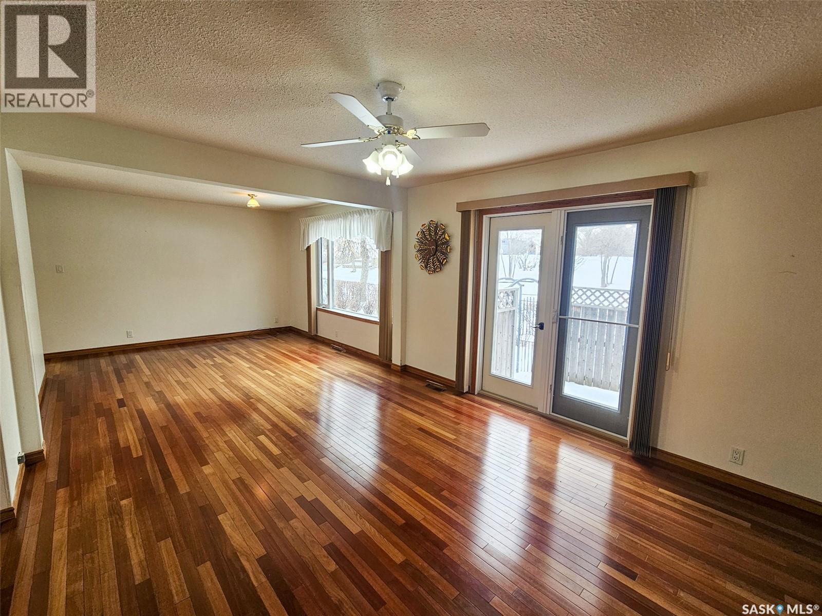 248 Banner Street, Pennant, Saskatchewan  S0N 1X0 - Photo 6 - SK027823