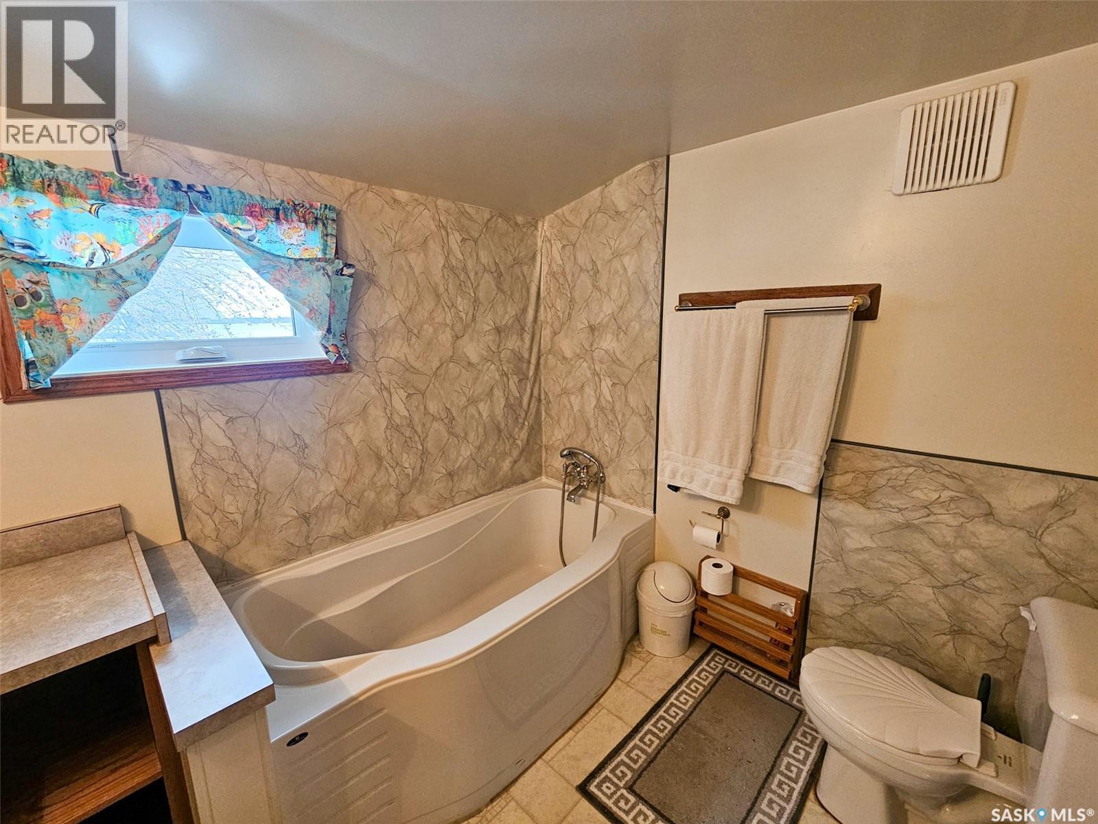 248 Banner Street, Pennant, Saskatchewan  S0N 1X0 - Photo 9 - SK027823