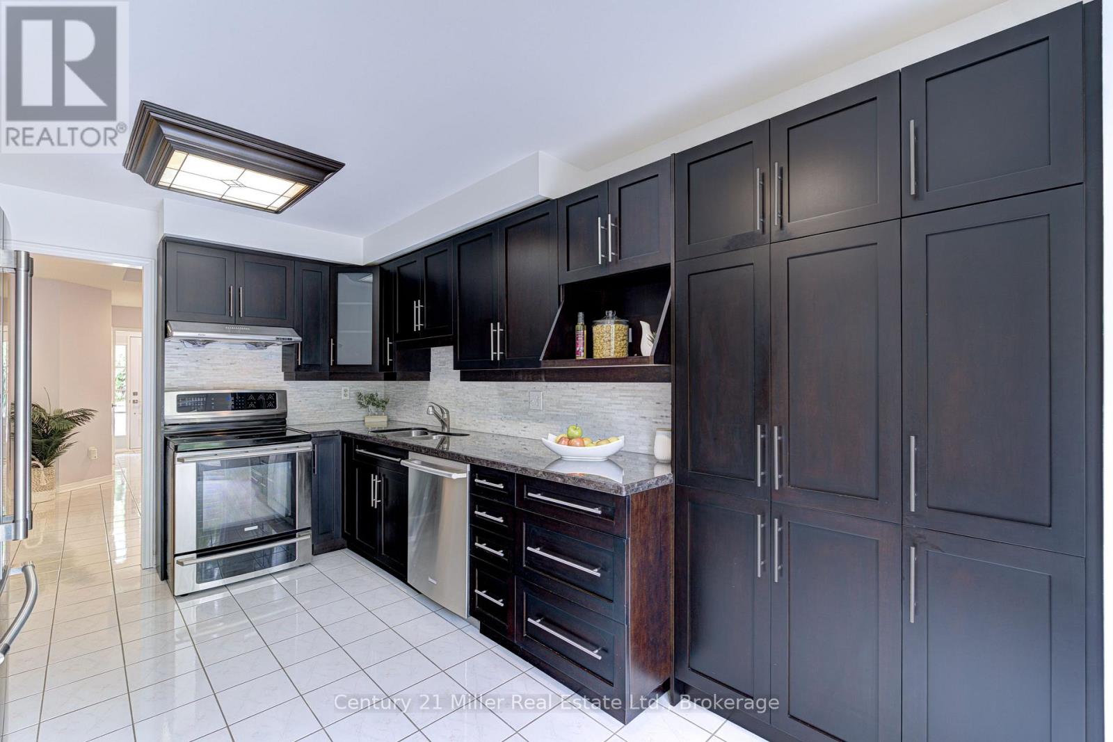 474 Marlatt Drive, Oakville, Ontario  L6H 5X4 - Photo 13 - W12751186