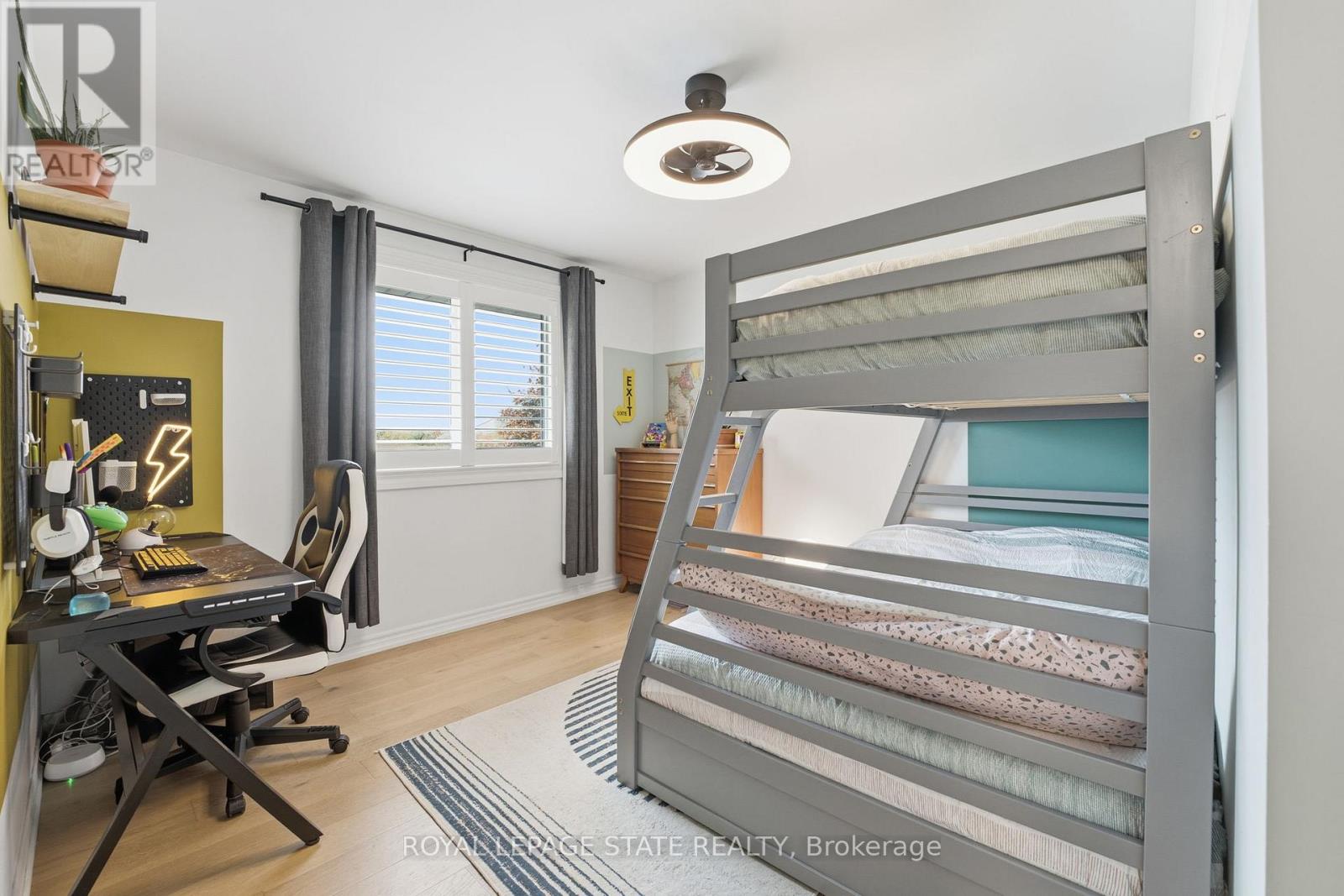 348 Sydenham Road, Hamilton, Ontario  L9H 5E2 - Photo 23 - X12751082