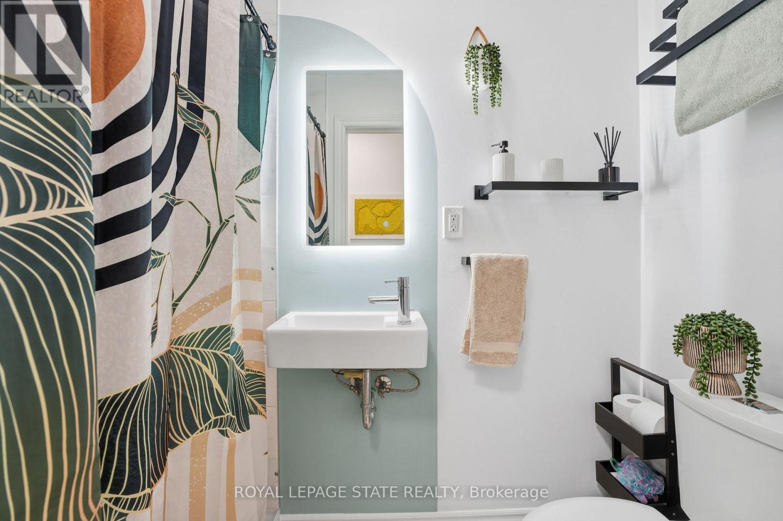 348 Sydenham Road, Hamilton, Ontario  L9H 5E2 - Photo 25 - X12751082