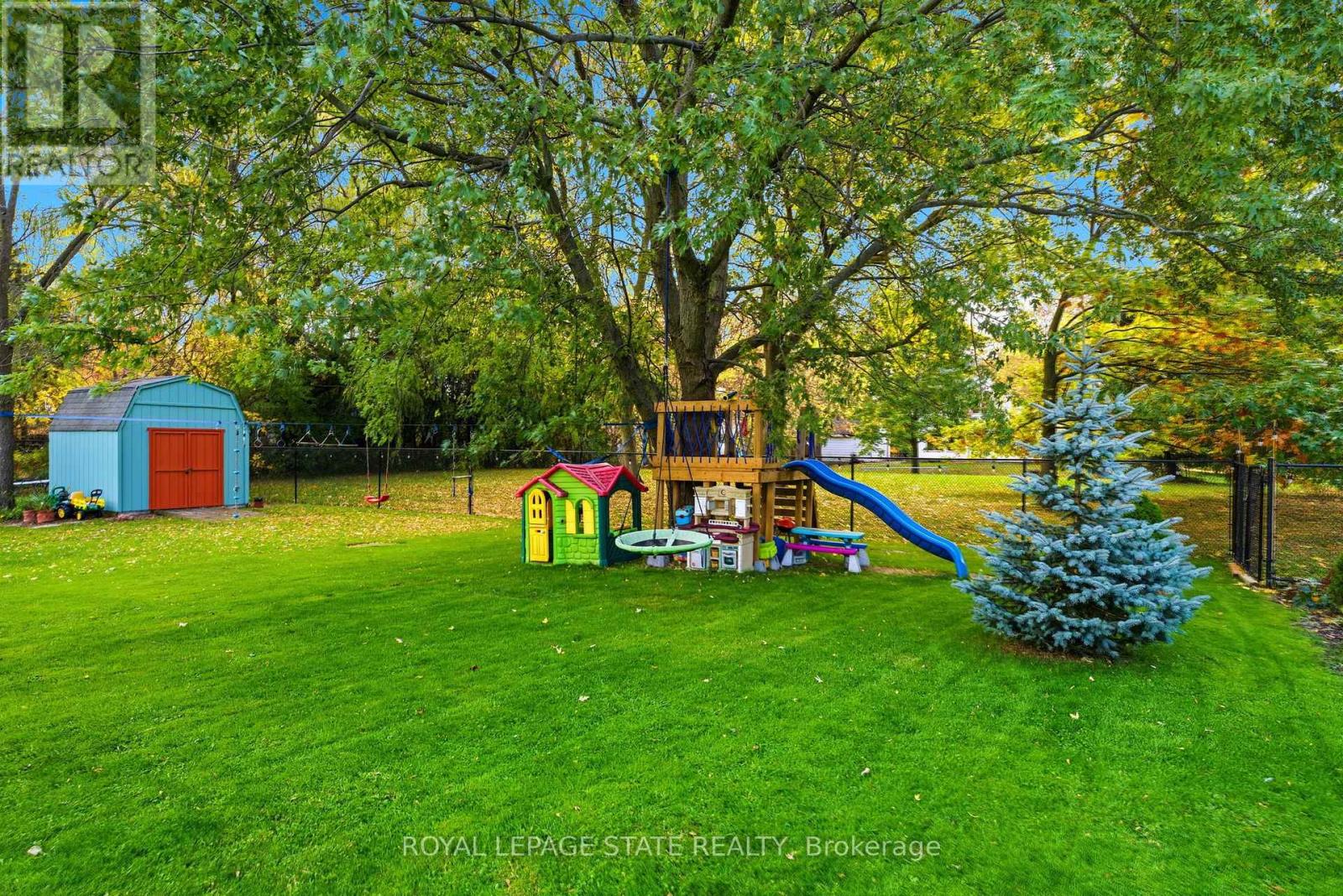 348 Sydenham Road, Hamilton, Ontario  L9H 5E2 - Photo 29 - X12751082