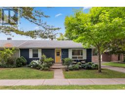 32 LOUISA STREET, Blue Mountains, Ontario