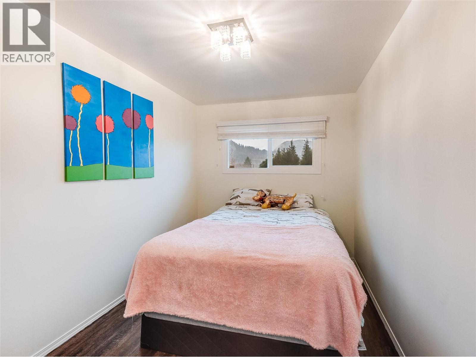 550 6th Avenue, Castlegar, British Columbia V1N 1T7 - Photo 19 - 10374065