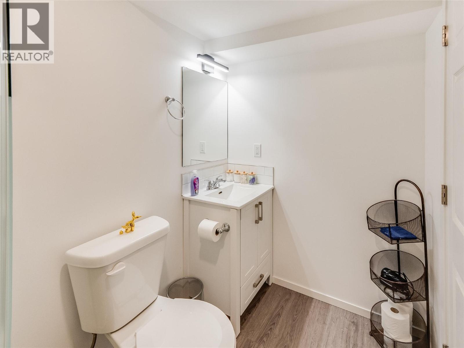 550 6th Avenue, Castlegar, British Columbia V1N 1T7 - Photo 29 - 10374065